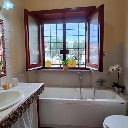 Rome Charm House بيت ضيافة مارينو